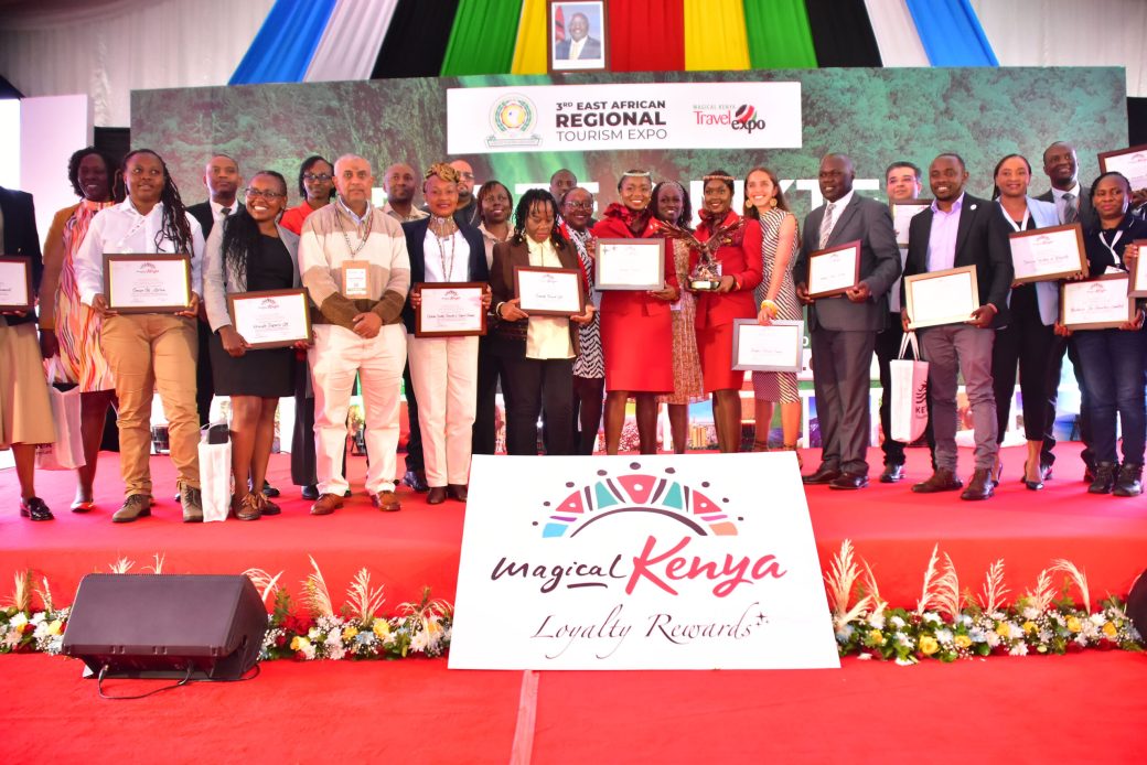 The stakeholders in the tourism sector who were recognised by KTB during the inaugural loyalty rewards program. (1)